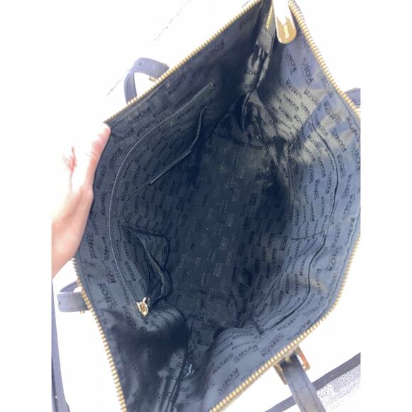 MICHAEL KORS, GRAY BLACK LEATHER SIGNATURE PRINT SHOULDER BAG - Picture 7 of 15